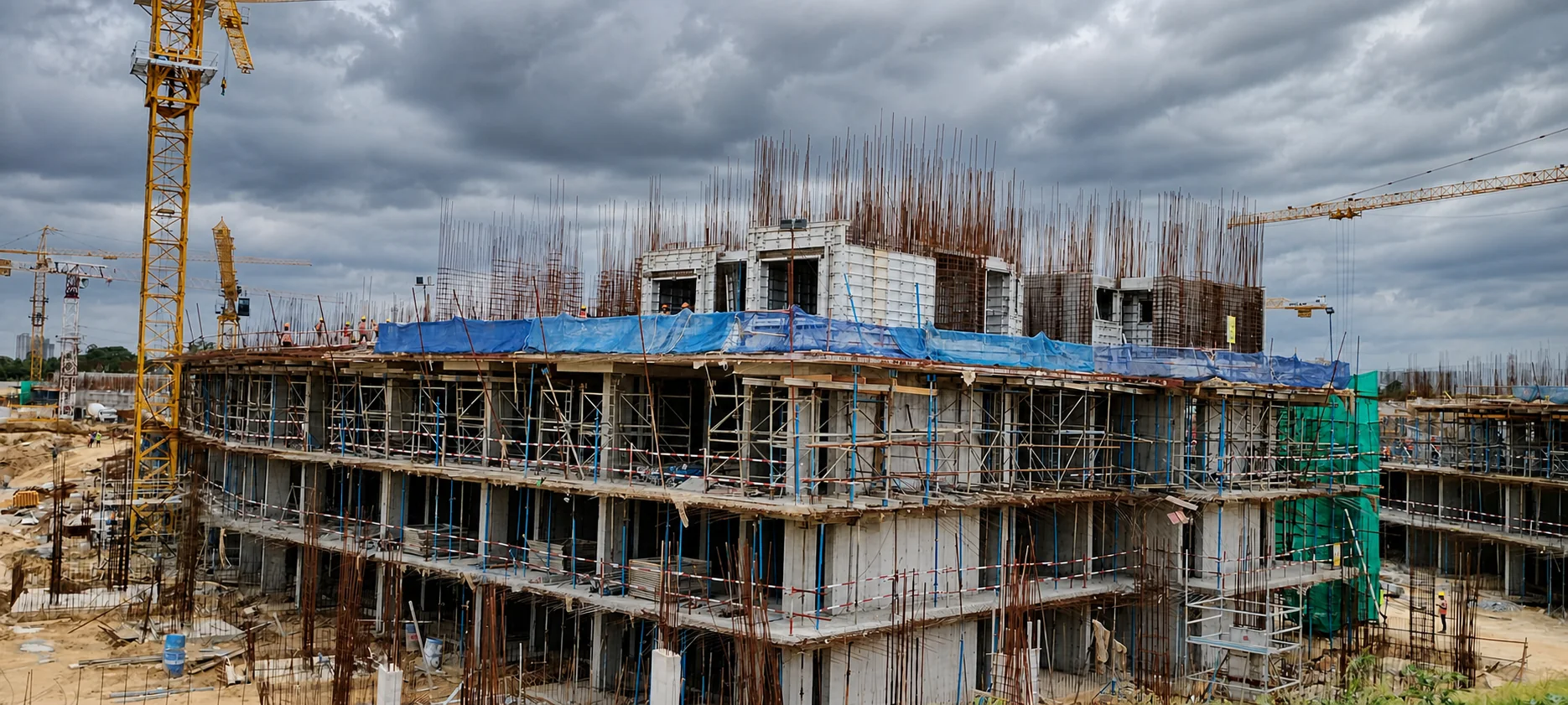 Schach Engineers aluminium formwork on an active residential construction site